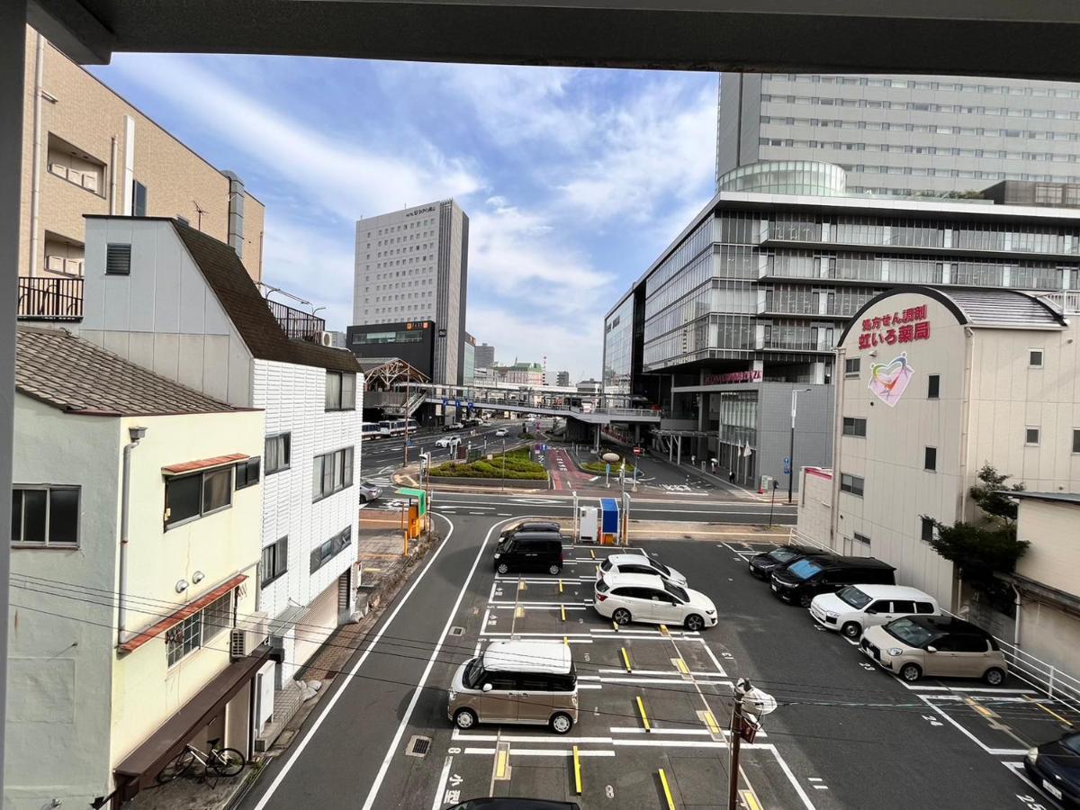 東横のヨコ Lägenhet Okayama Exteriör bild